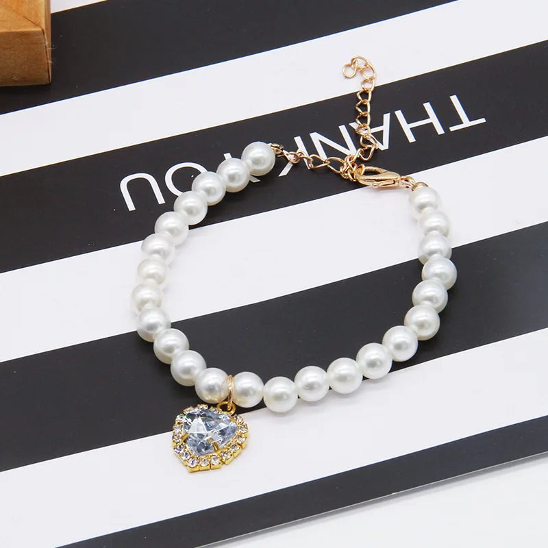 Adjustable Pearl Cat Collar – Stylish Pet Necklace